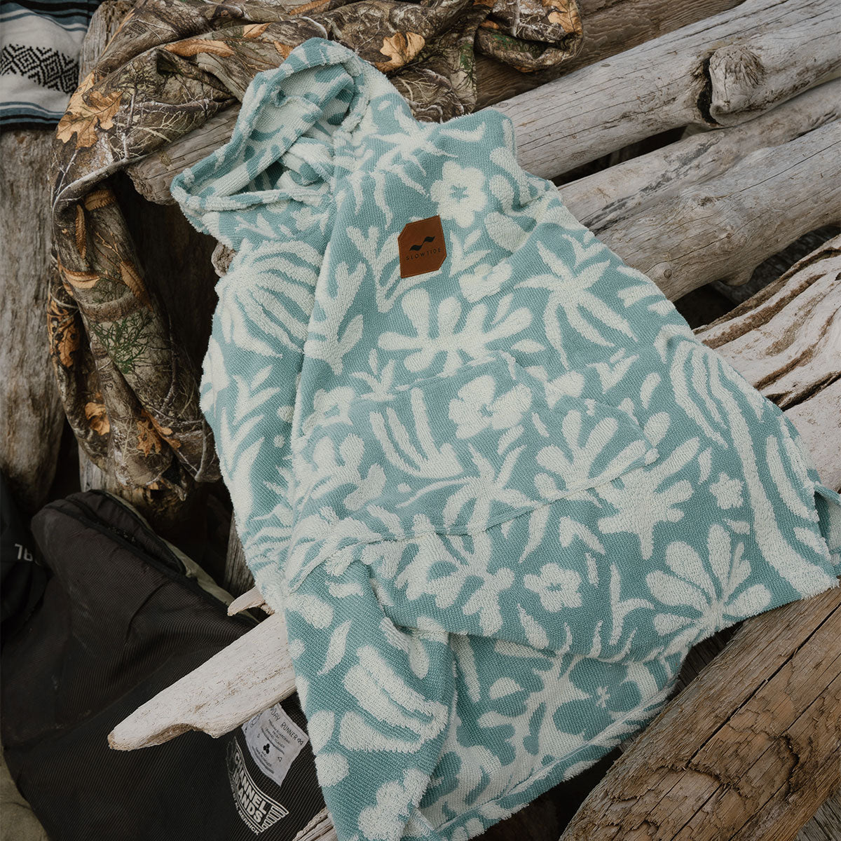 slowtide-sunny-kids-poncho image 4