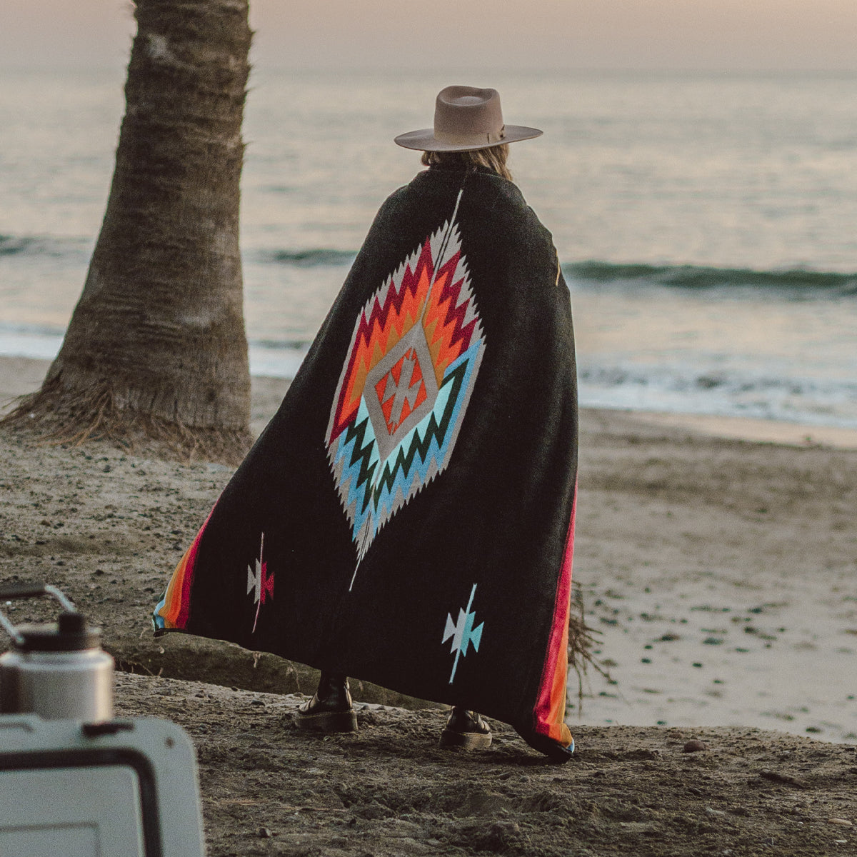 slowtide-valen-camp-blanket image 2