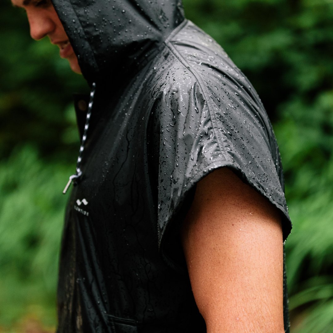 slowtide-waterproof-changing-poncho image 6
