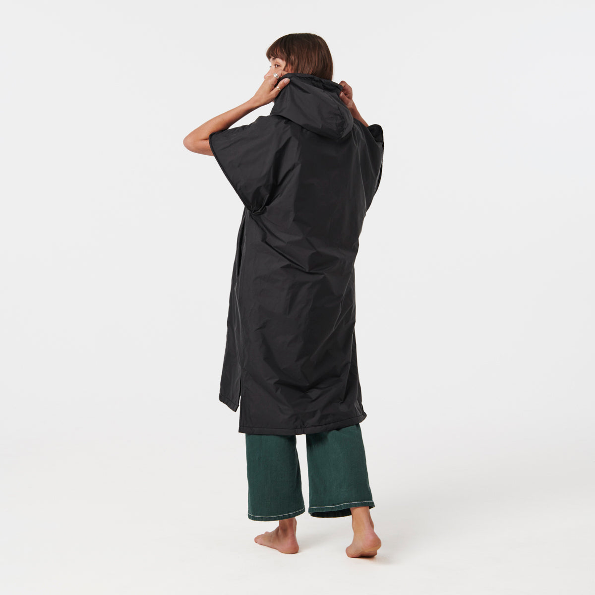 slowtide-waterproof-changing-poncho image 7