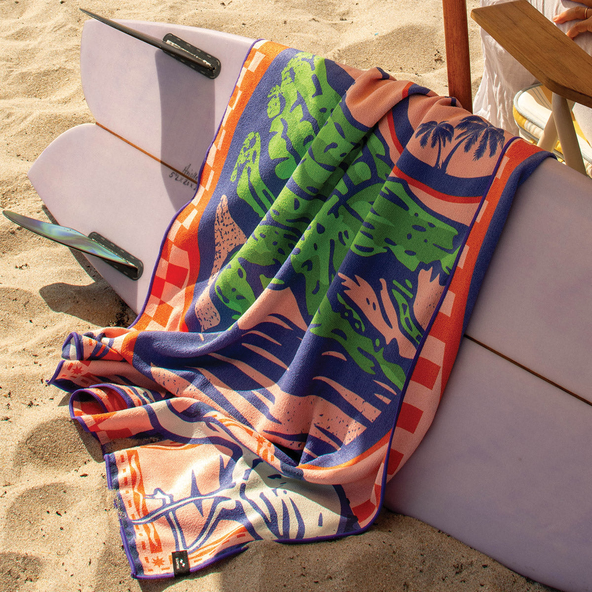 slowtide-wildlife-performance-quick-dry-towel image 2